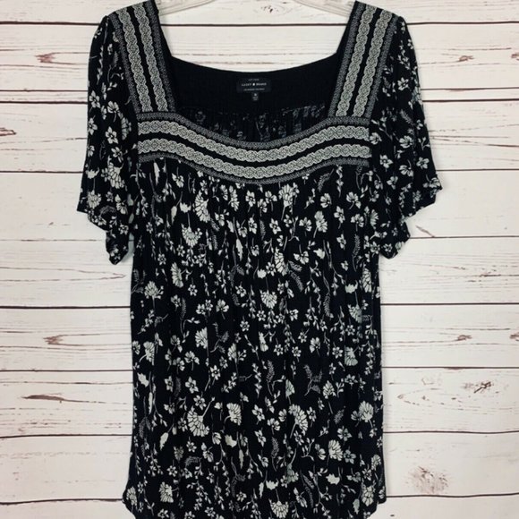 Lucky Brand Tops - Lucky Brand 3X Black White Floral Shirt